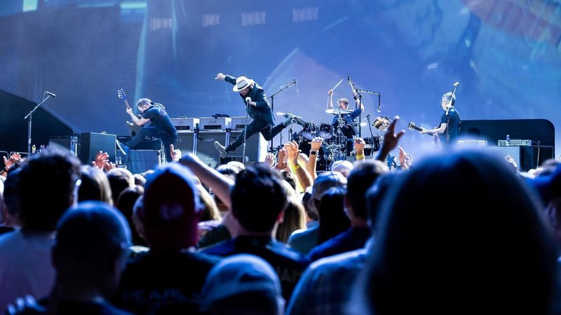 Rock music photo quiz